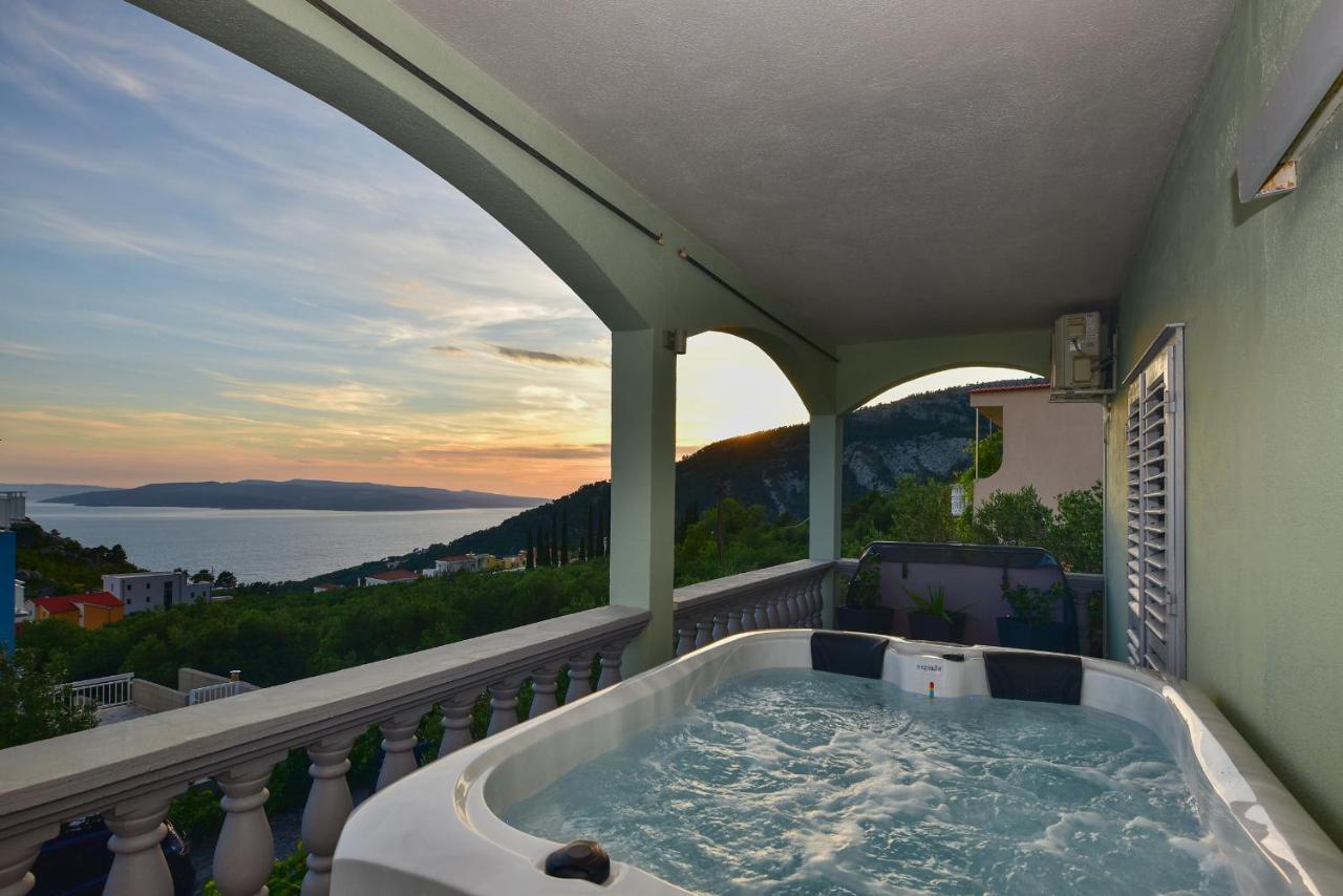 Apartment Maslina Makarska Exteriör bild