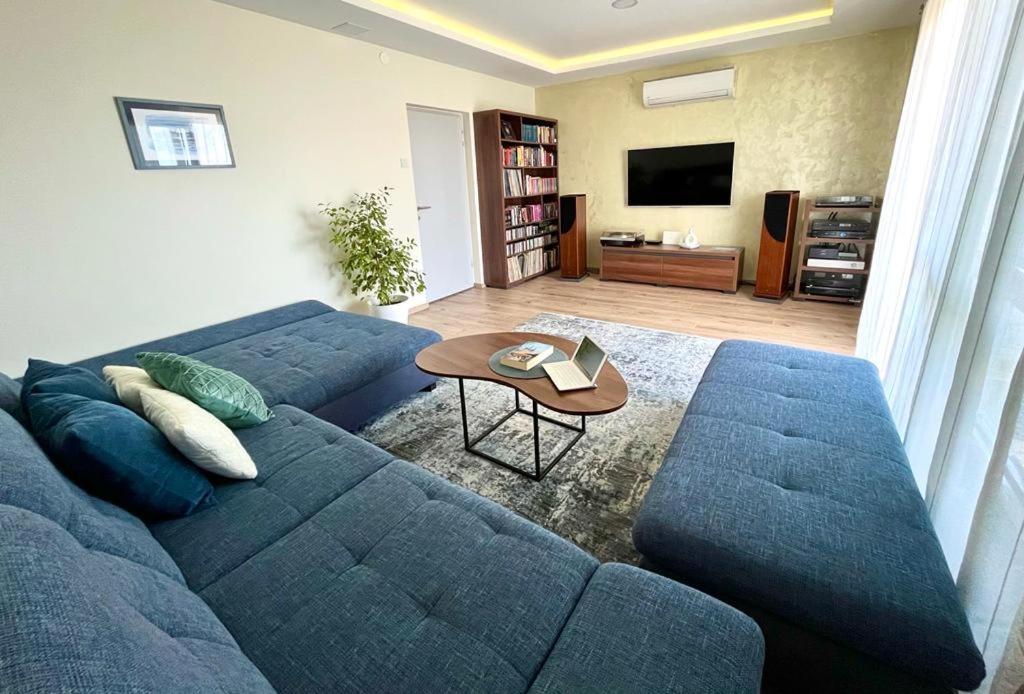 Apartment Maslina Makarska Exteriör bild